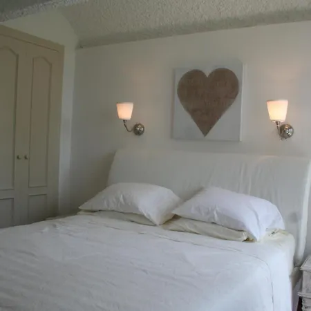 Beachfront Townhouse With Spectacular Seaview * 에스테포나