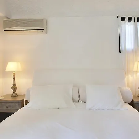 Beachfront Townhouse With Spectacular Seaview אסטפונה