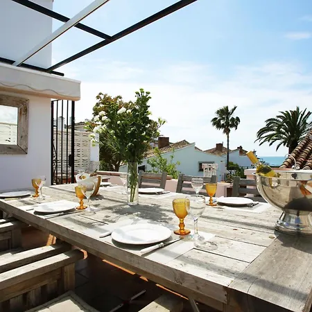 Casa de Férias Beachfront Townhouse With Spectacular Seaview Estepona