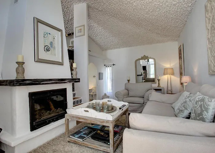 Beachfront Townhouse With Spectacular Seaview Vakantiehuis